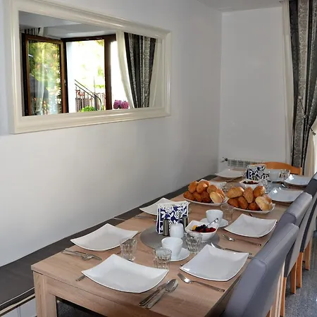 & 28 Apartment